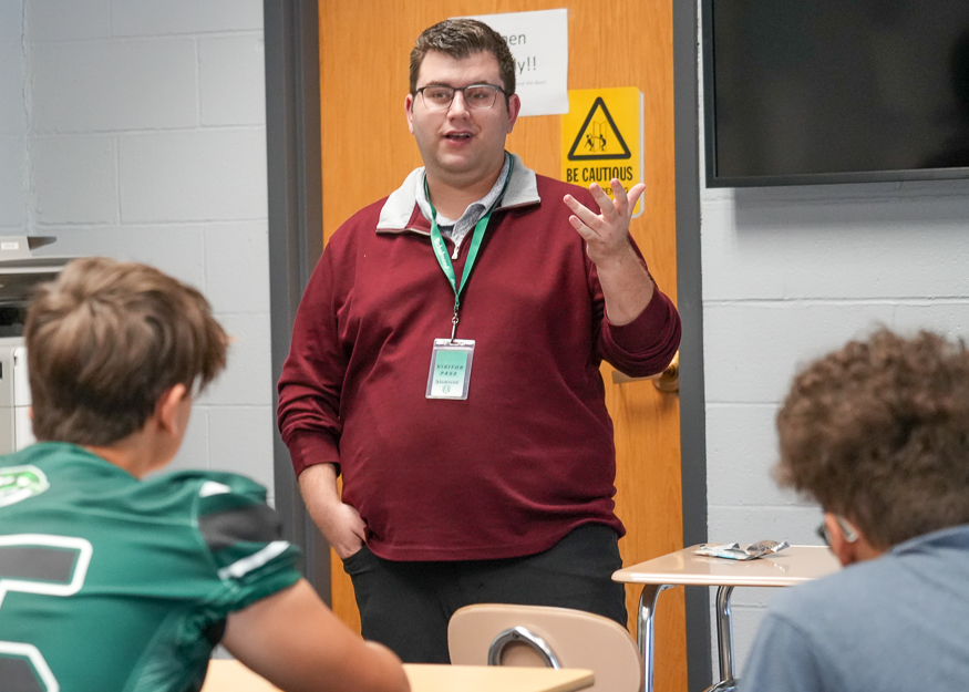 Speaker addresses class